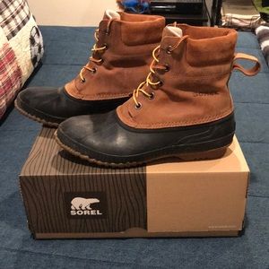 Men’s Sorel bean boots